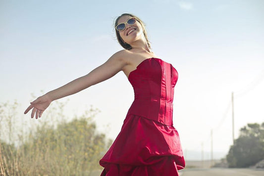 10 Tips To Accentuate Your Curves